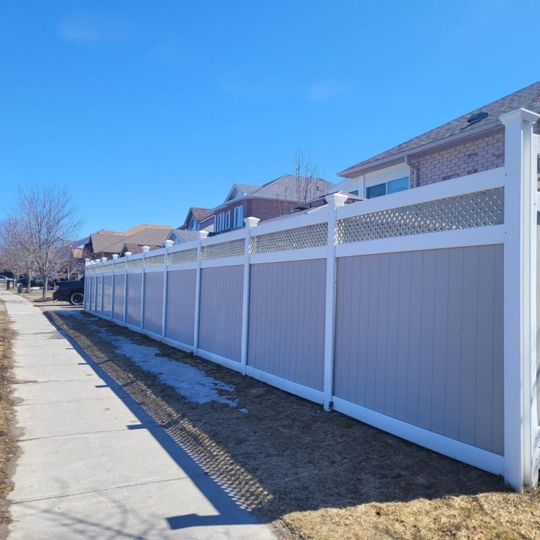 Thinking About Industrial Fencing Installation in Peterborough, ON? Here’s What You Need to Know!