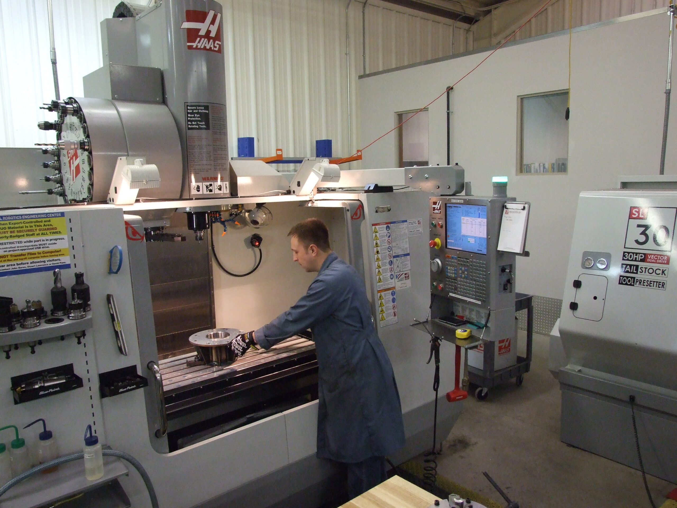 Benefits of Choosing a Professional Machining Shop for Your Manufacturing Needs